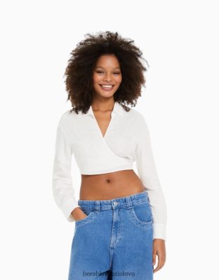 Bershka ženy crossover košeľa z ľanovej zmesi s dlhým rukávom biela oblečenie B86RXX910 Bershka Slovakia