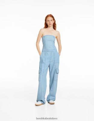 Bershka ženy denim cargo bandeau overal svetlo modrá oblečenie B86RXX4076 Bershka Rifle