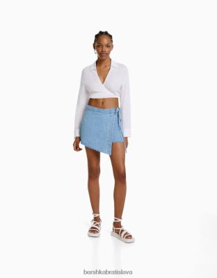 Bershka ženy denim skort s bočným uzlom svetlo modrá oblečenie B86RXX1664 Bershka Rifle