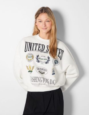 Bershka ženy mikina s vyšívanou potlačou biela oblečenie B86RXX1234 Bershka Slovakia