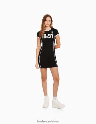 Bershka ženy minišaty s krátkym rukávom s potlačou čierna oblečenie B86RXX283 Bershka Slovakia
