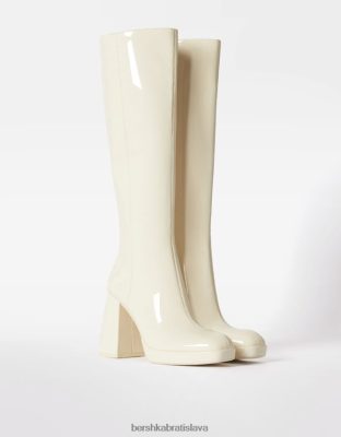 Bershka ženy mini čižmy na platforme na vysokom opätku ecru obuv B86RXX2309 Bershka Rifle