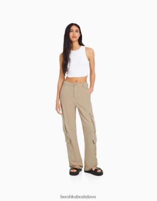 Bershka ženy nastaviteľné viacvreckové keprové cargo nohavice ťava oblečenie B86RXX1289 Bershka Rifle