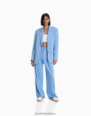 Bershka ženy nohavice rovného strihu so záhybmi svetlo modrá oblečenie B86RXX1420 Bershka Slovakia