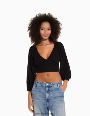 Bershka ženy objemná blúzka s dlhým rukávom a výstrihom do V čierna oblečenie B86RXX952 Bershka Slovakia