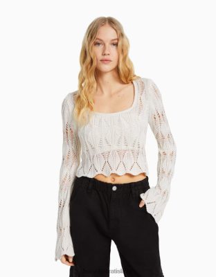 Bershka ženy otvorený pletený sveter s hranatým výstrihom krém oblečenie B86RXX1046 Bershka Rifle