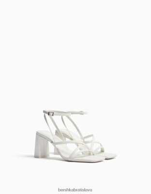 Bershka ženy remienkové sandále na vysokom opätku s remienkom na členky biela obuv B86RXX2167 Bershka Slovakia