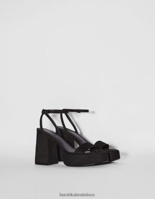 Bershka ženy sandále na platforme na vysokom opätku čierna obuv B86RXX2185 Bershka Slovakia