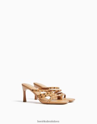 Bershka ženy sandále na vysokom opätku s remienkami s cvočkami piesku obuv B86RXX2140 Bershka Slovakia