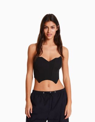 Bershka ženy skrátený korzet s véčkovým výstrihom čierna oblečenie B86RXX690 Bershka Nohavice