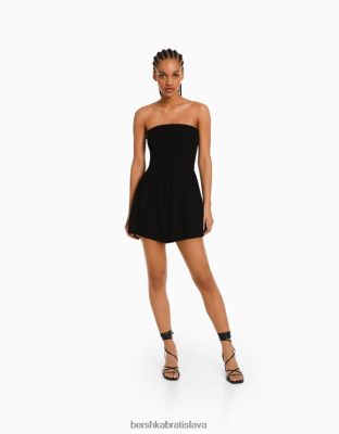 Bershka ženy textúrovaný bandeau overal s riasením čierna oblečenie B86RXX112 Bershka Slovakia