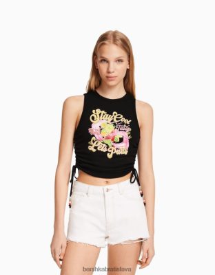 Bershka ženy tričko bez rukávov s potlačou a naberanými bokmi čierna oblečenie B86RXX631 Bershka Slovakia