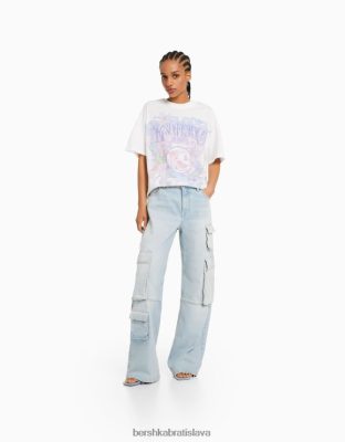 Bershka ženy tričko s krátkym rukávom a potlačou off white oblečenie B86RXX432 Bershka Nohavice