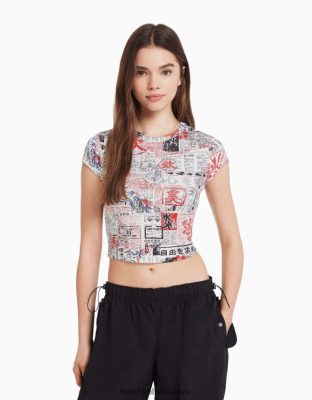 Bershka ženy tričko s krátkym rukávom a potlačou off white oblečenie B86RXX596 Bershka Rifle