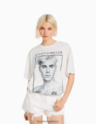 Bershka ženy tričko s krátkym rukávom s potlačou justin bieber off white oblečenie B86RXX472 Bershka Slovakia