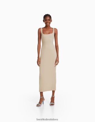 Bershka ženy vypasované midi šaty so širokými ramienkami piesku oblečenie B86RXX184 Bershka Slovakia