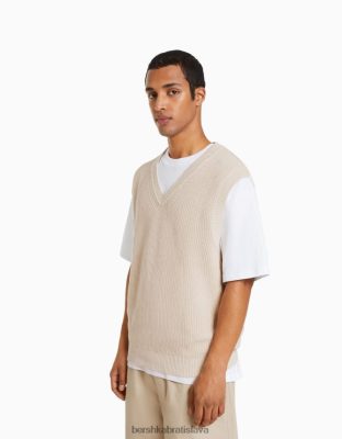 Bershka muži Pletená vesta s výstrihom do V piesku oblečenie B86RXX2998 Bershka Slovakia