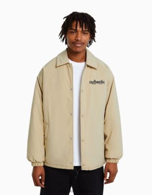 Bershka muži bunda s potlačou na chrbte ťava oblečenie B86RXX3049 Bershka Slovakia