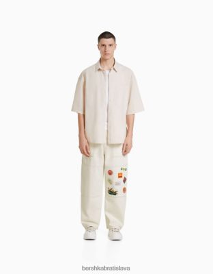 Bershka muži carpenter džínsy so záplatami krém oblečenie B86RXX3155 Bershka Rifle