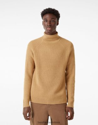 Bershka muži hrubý sveter s vysokým výstrihom ťava oblečenie B86RXX3017 Bershka Rifle