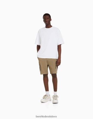 Bershka muži keprové cargo bermudy s kontrastnou niťou ťava oblečenie B86RXX3292 Bershka Slovakia