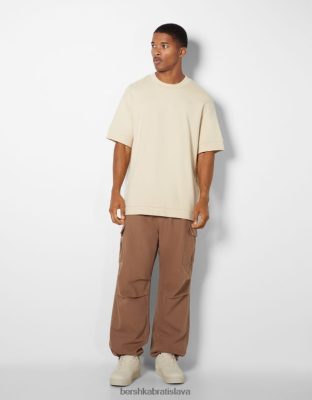 Bershka muži nákladné padákové džínsy hnedá oblečenie B86RXX3204 Bershka Nohavice