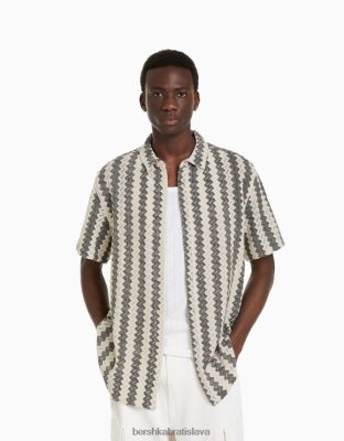 Bershka muži otvorená pletená košeľa s krátkym rukávom piesku oblečenie B86RXX2879 Bershka Rifle