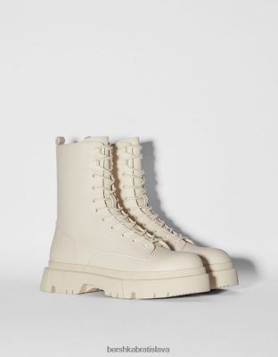 Bershka muži pásová podrážka šnurovacie čižmy ecru obuv B86RXX3463 Bershka Slovakia