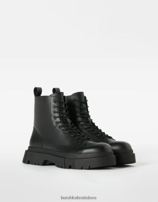 Bershka muži pásová podrážka šnurovacie čižmy čierna obuv B86RXX3447 Bershka Nohavice