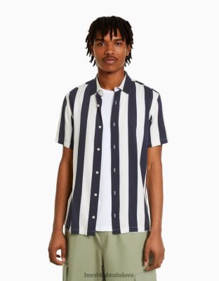 Bershka muži pruhovaná keprová košeľa s krátkym rukávom námorníctvo oblečenie B86RXX2932 Bershka Slovakia