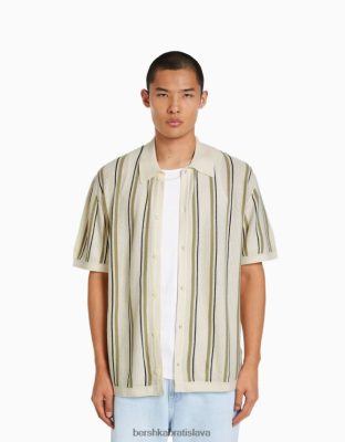 Bershka muži pruhovaná prelamovaná košeľa s krátkym rukávom biela oblečenie B86RXX2897 Bershka Rifle