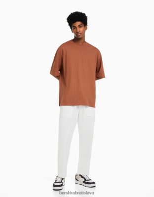 Bershka muži rustikálne nohavice voľného strihu biela oblečenie B86RXX3213 Bershka Nohavice