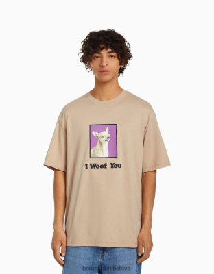 Bershka muži s potlačou trička s krátkym rukávom regular fit ťava oblečenie B86RXX2720 Bershka Rifle