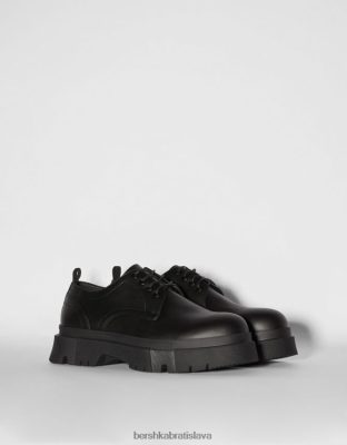 Bershka muži spoločenské topánky s pásovou podrážkou čierna obuv B86RXX3457 Bershka Slovakia
