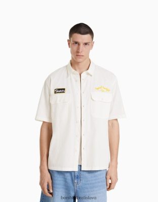 Bershka muži tričko s krátkym rukávom vafľovej textúry so záplatami off white oblečenie B86RXX2896 Bershka Slovakia