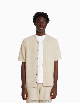 Bershka muži základné úpletové tričko so štruktúrovanou väzbou s krátkymi rukávmi krém oblečenie B86RXX2902 Bershka Slovakia