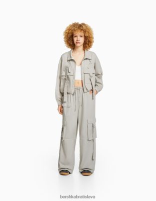 Bershka unisex rustikálne cargo nohavice chobotnice sivá oblečenie B86RXX3888 Bershka Nohavice